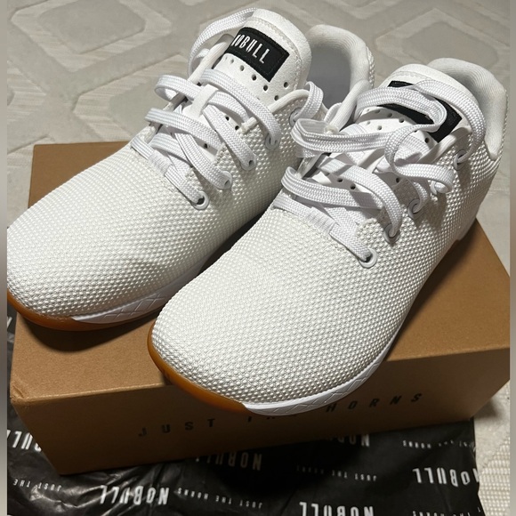 NOBULL brand new Outwork Trainers White and Gum size M8.5/ W10 with box - Picture 3 of 7